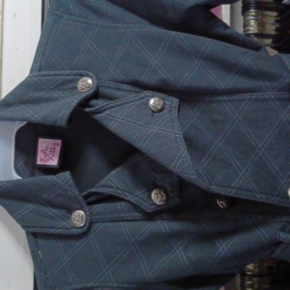 LA KITTY BUTTON AND BELTED BREASTED JACKET - Picture 2 of 5